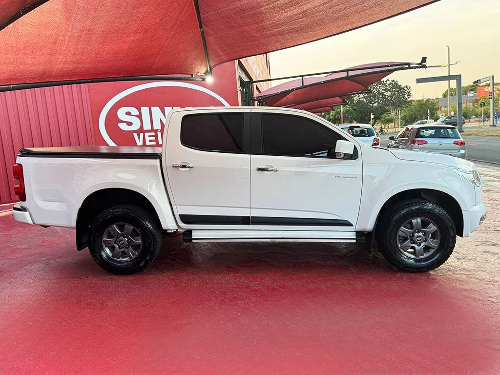 CHEVROLET S10