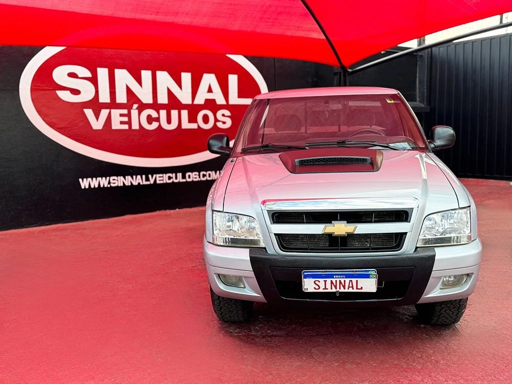 CHEVROLET S10