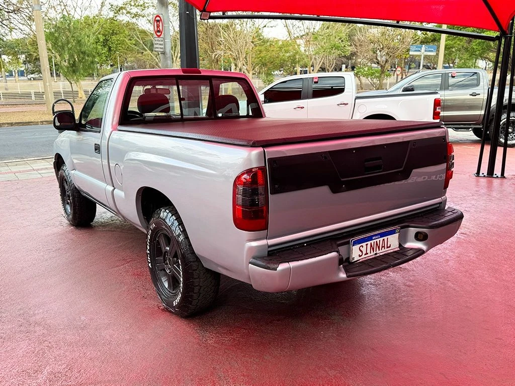 CHEVROLET S10
