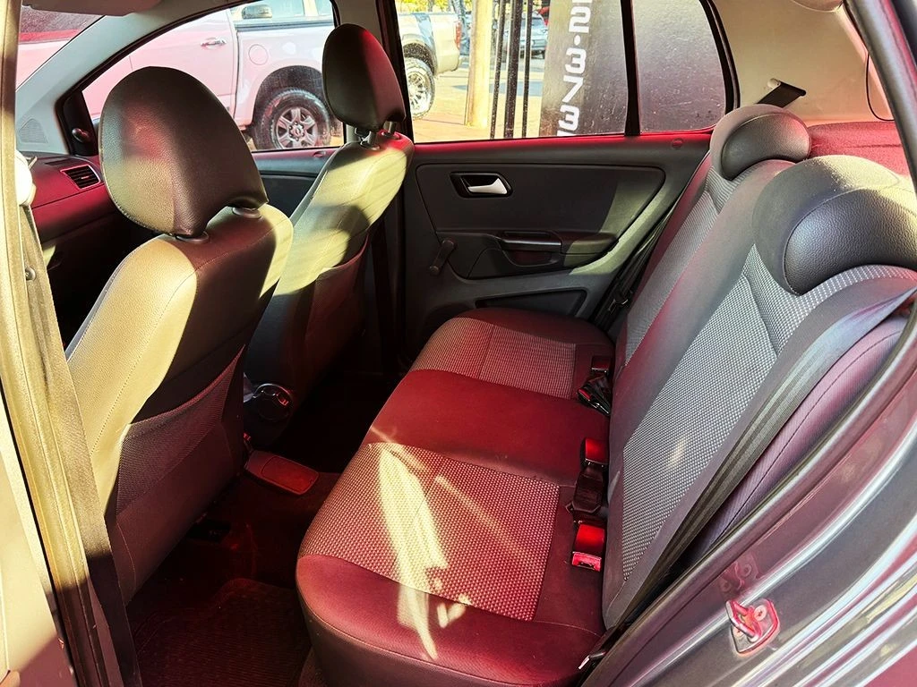 VOLKSWAGEN FOX
