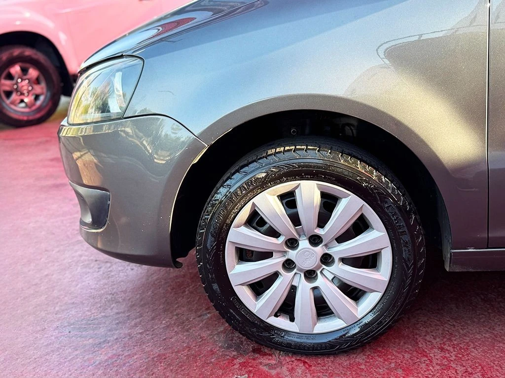 VOLKSWAGEN FOX