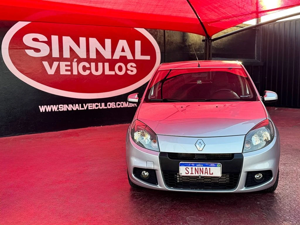 RENAULT SANDERO
