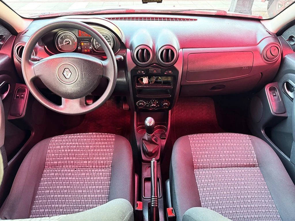 RENAULT SANDERO