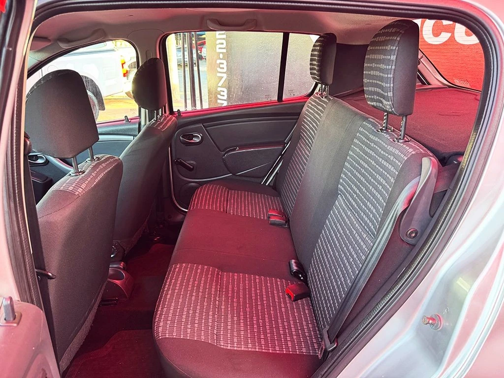 RENAULT SANDERO