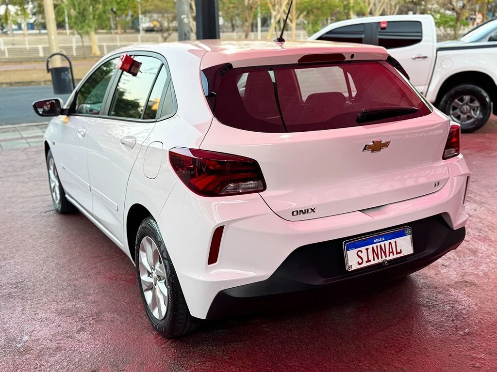 CHEVROLET ONIX
