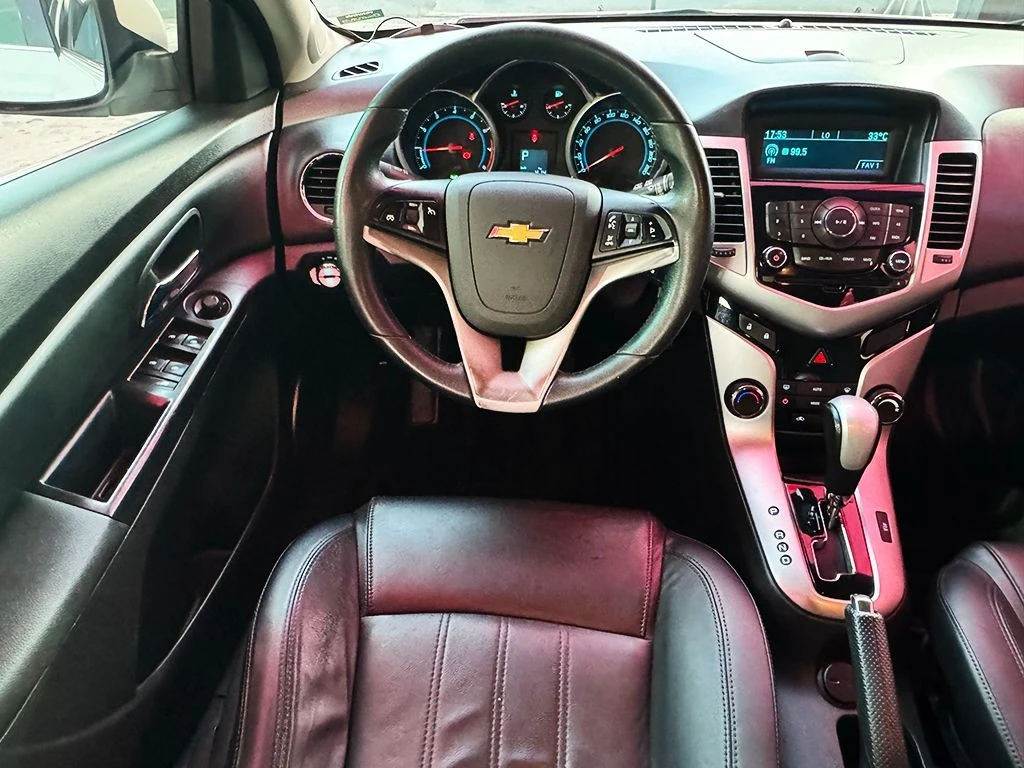 CHEVROLET CRUZE
