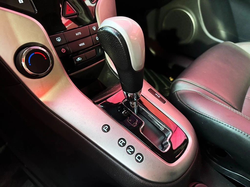 CHEVROLET CRUZE