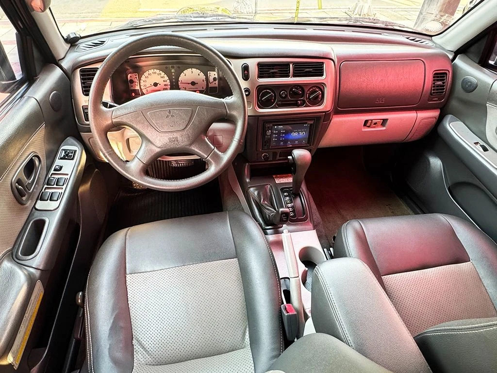 MITSUBISHI PAJERO SPORT