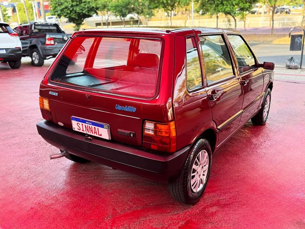 FIAT UNO