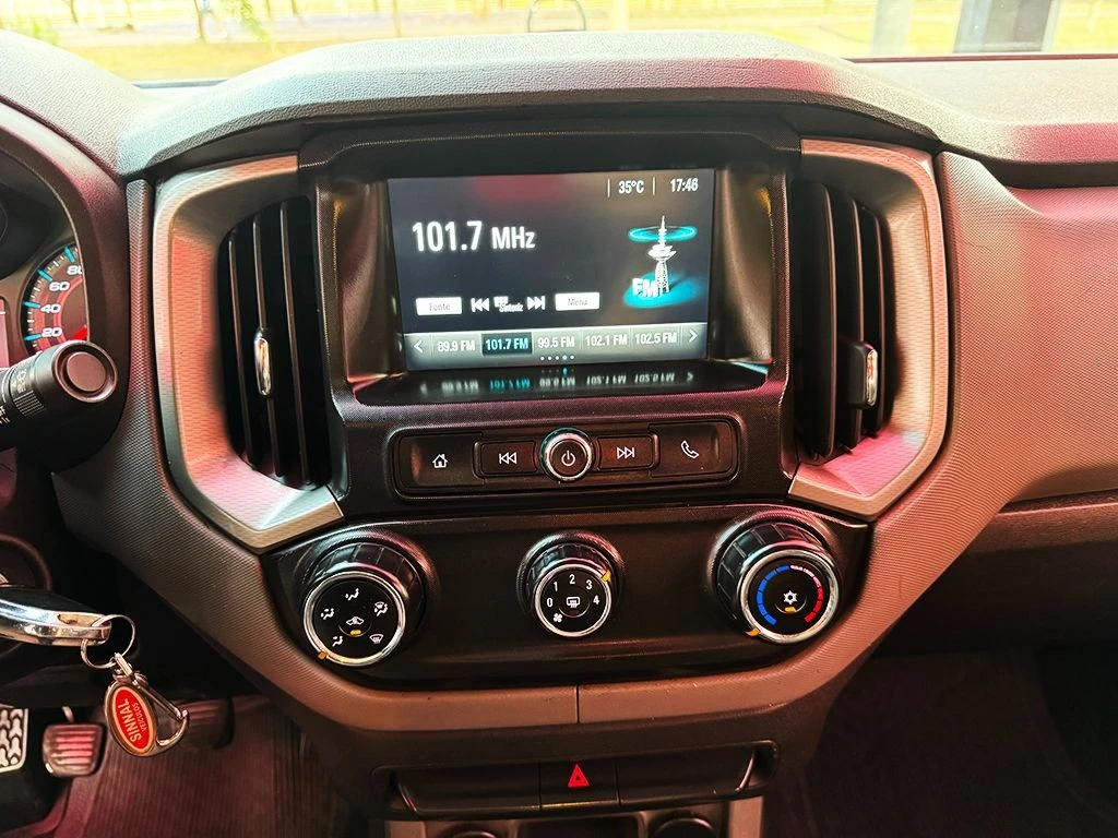 CHEVROLET S10