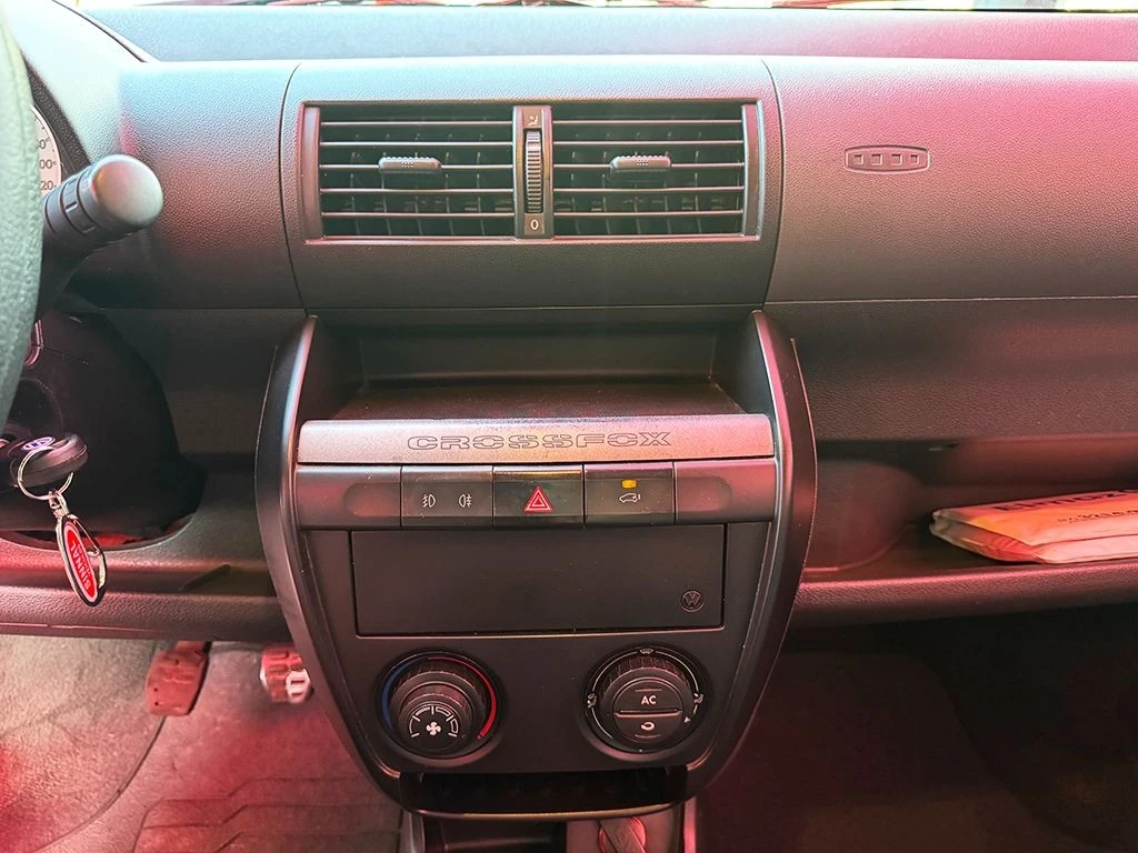 VOLKSWAGEN CROSSFOX