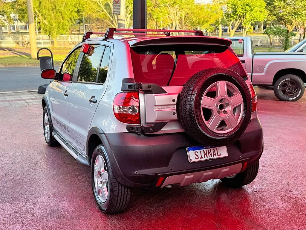 VOLKSWAGEN CROSSFOX