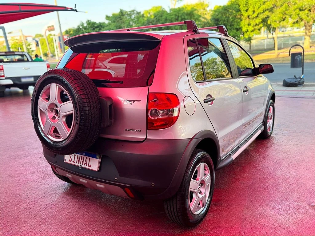 VOLKSWAGEN CROSSFOX