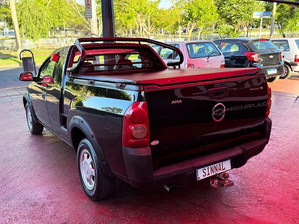CHEVROLET MONTANA