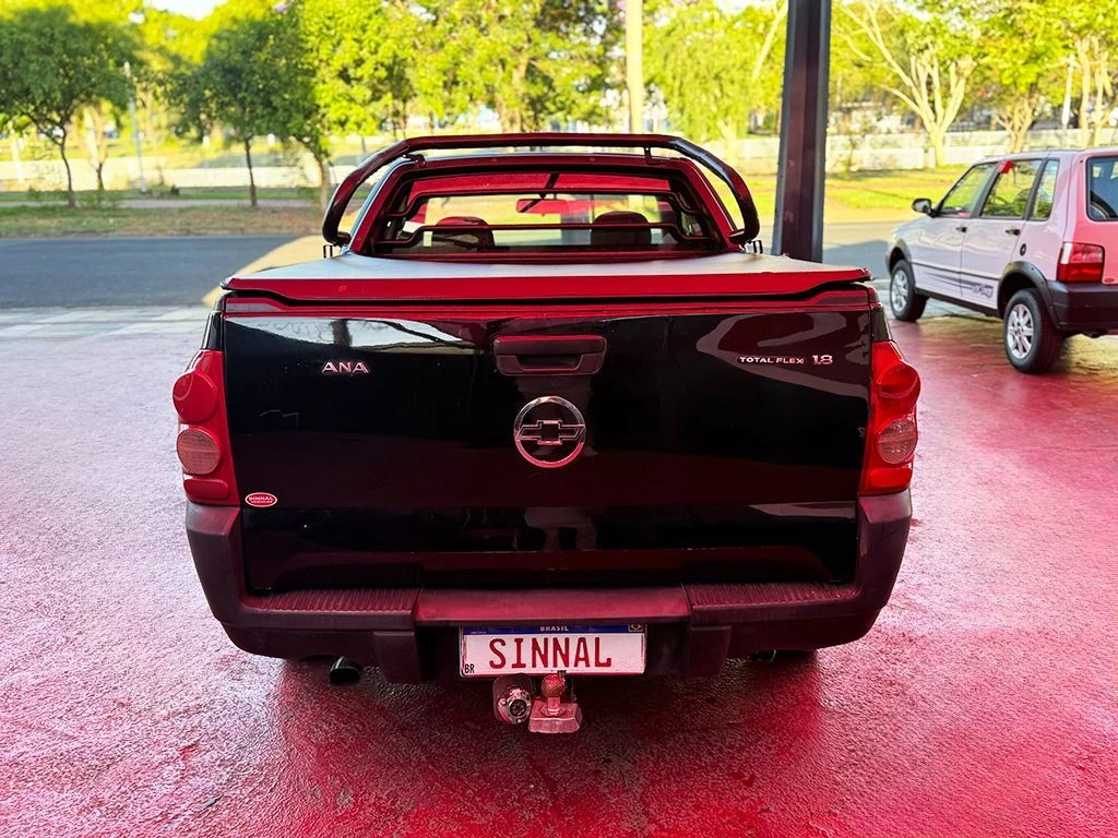 CHEVROLET MONTANA