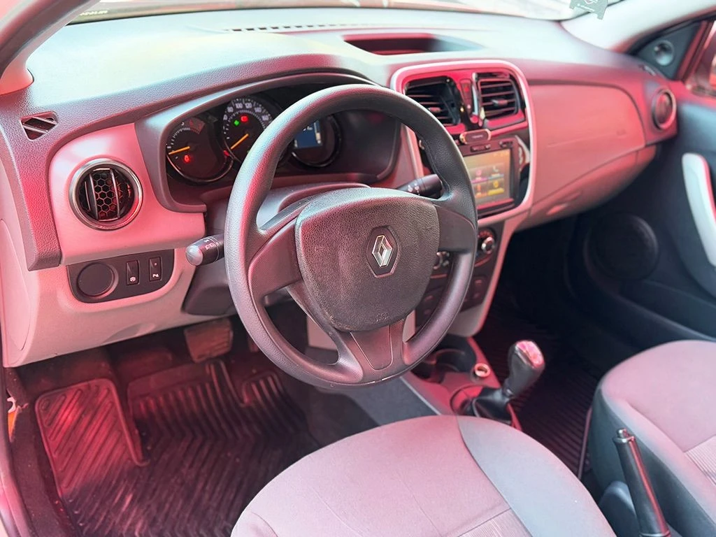 RENAULT LOGAN
