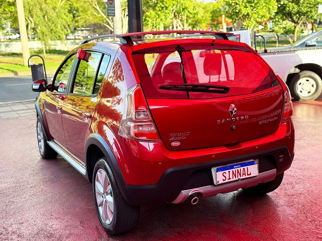 RENAULT SANDERO