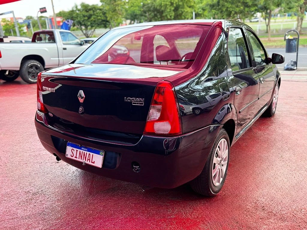 RENAULT LOGAN