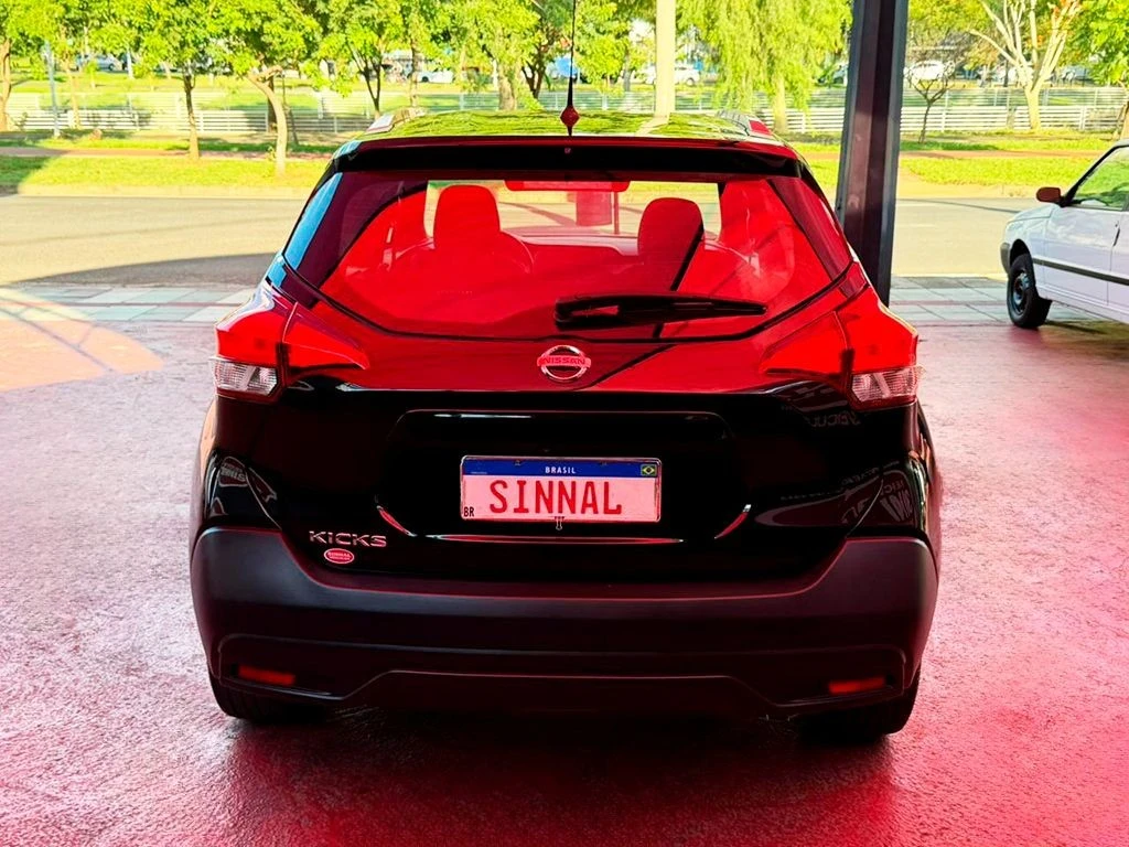 NISSAN KICKS