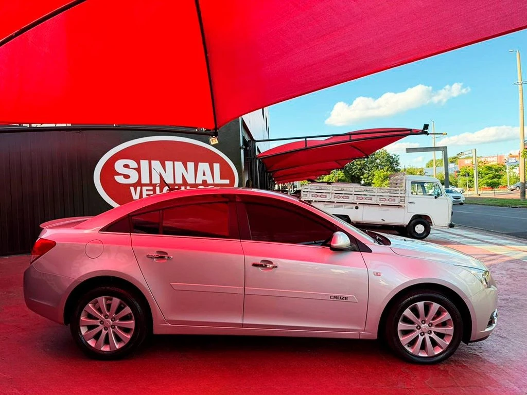 CHEVROLET CRUZE