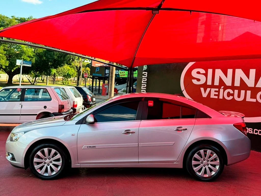 CHEVROLET CRUZE
