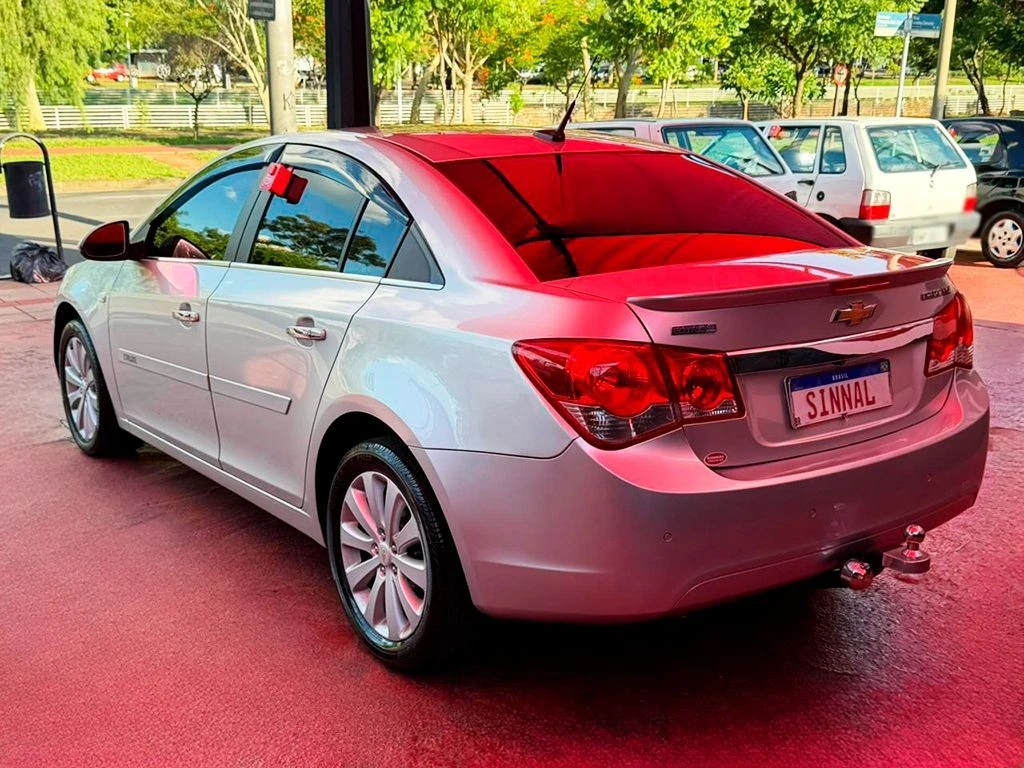CHEVROLET CRUZE