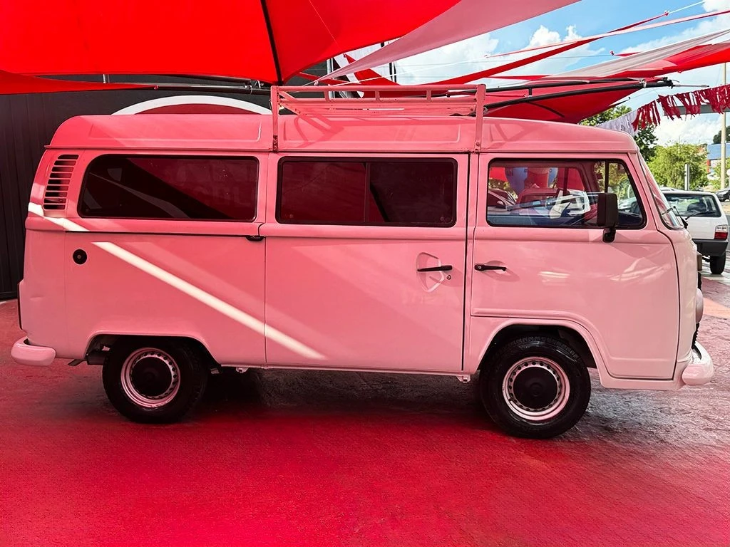 VOLKSWAGEN KOMBI