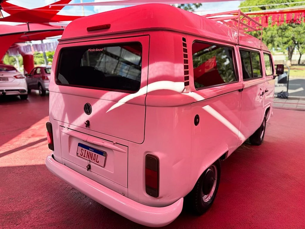VOLKSWAGEN KOMBI