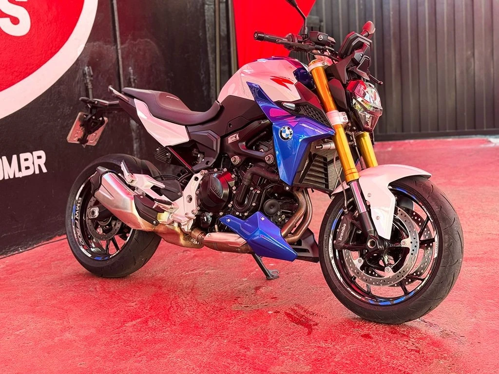 BMW F 900 R SPORT PLUS