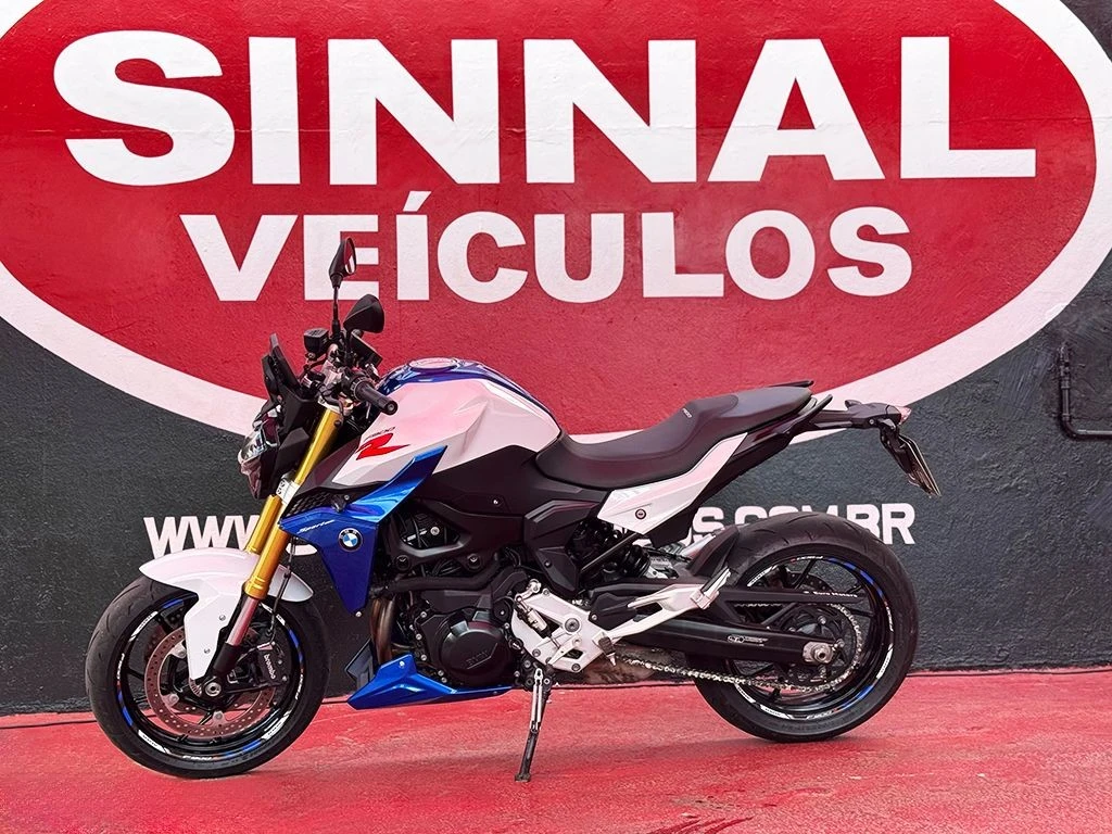 BMW F 900 R SPORT PLUS