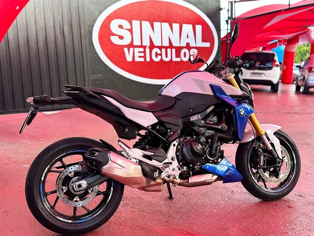 BMW F 900 R SPORT PLUS