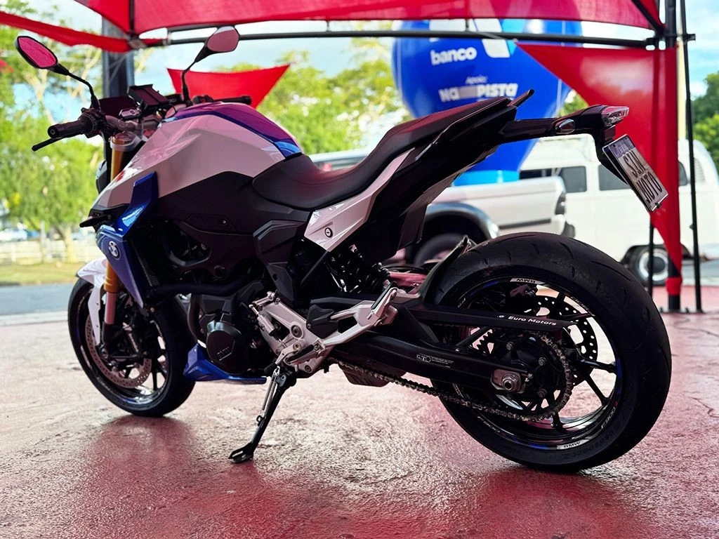 BMW F 900 R SPORT PLUS