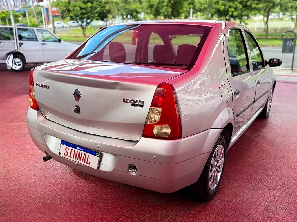 RENAULT LOGAN