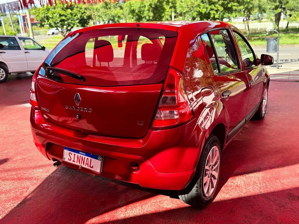 RENAULT SANDERO
