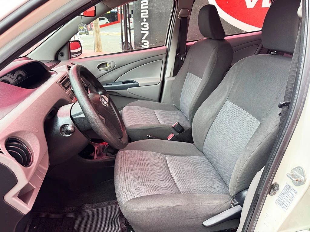 TOYOTA ETIOS