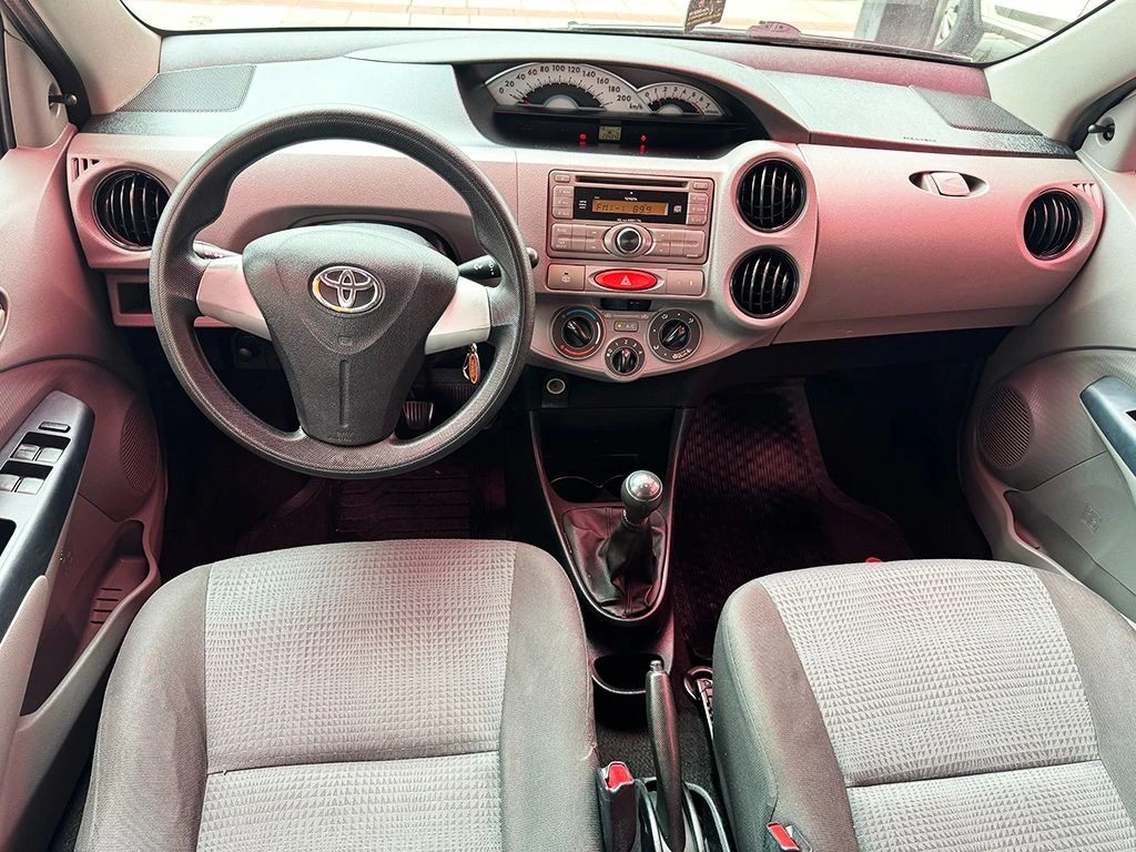 TOYOTA ETIOS