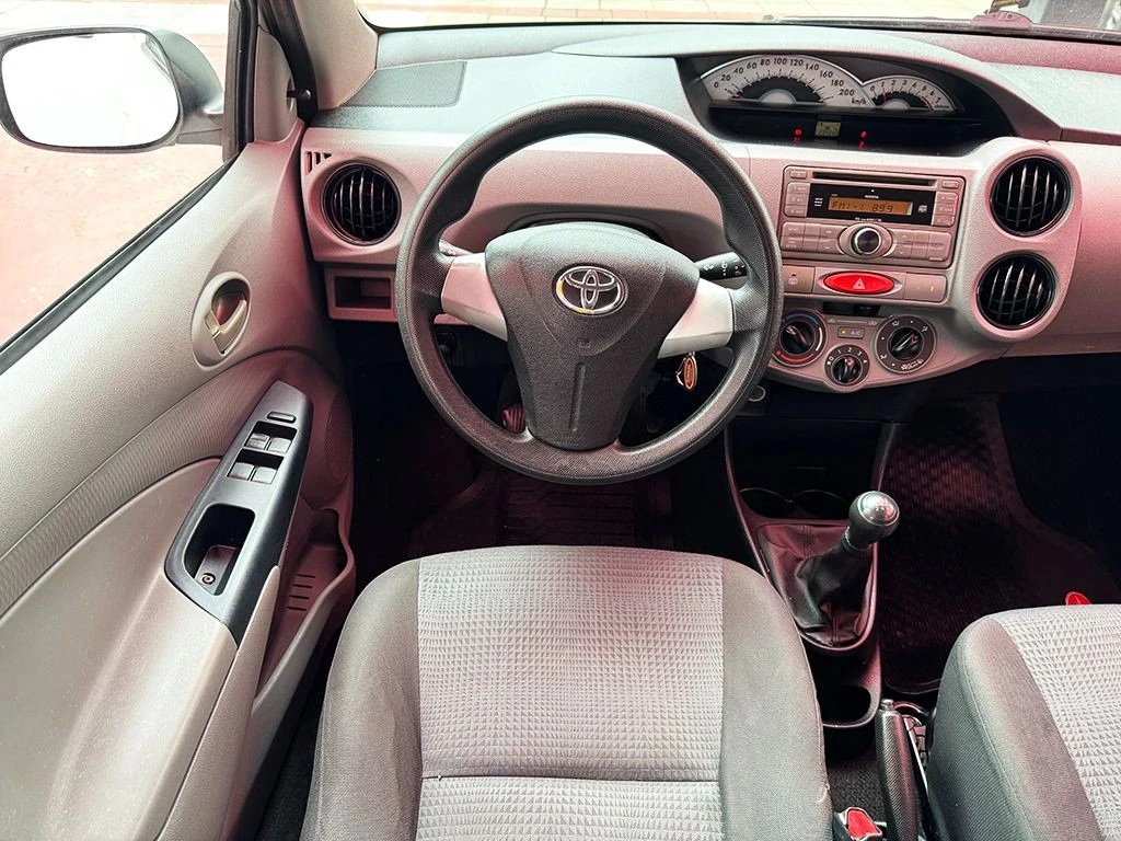 TOYOTA ETIOS