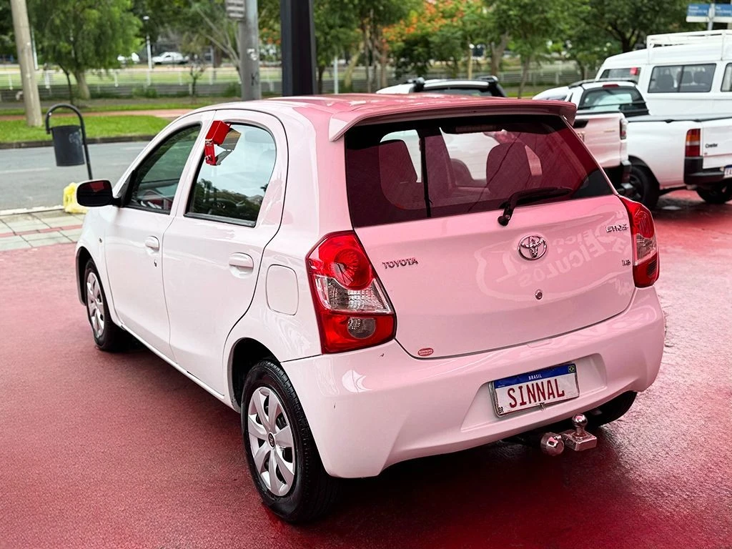 TOYOTA ETIOS