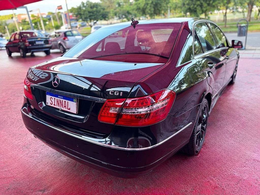 MERCEDES-BENZ E 250