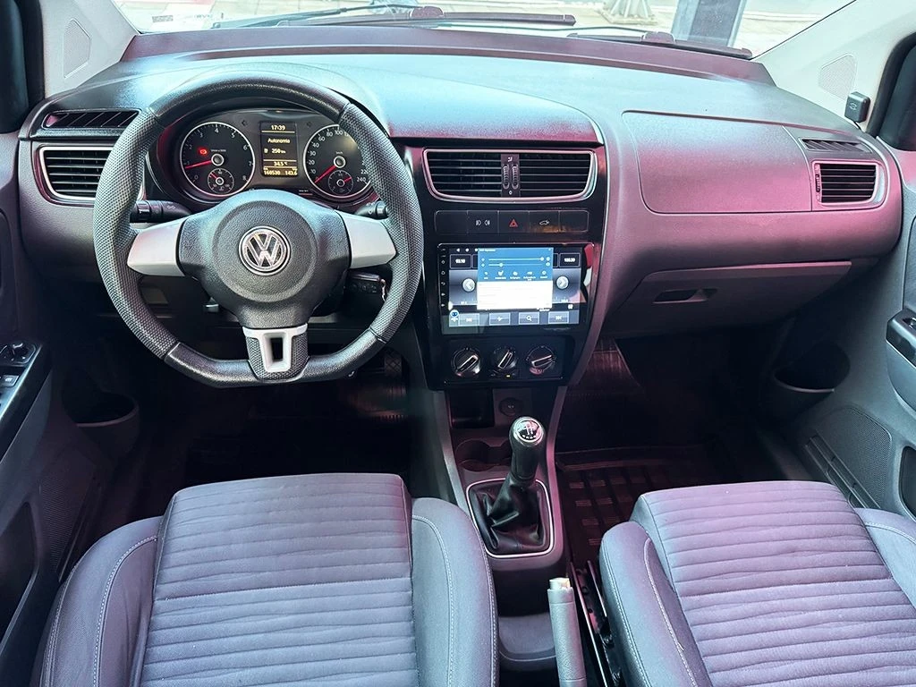VOLKSWAGEN CROSSFOX
