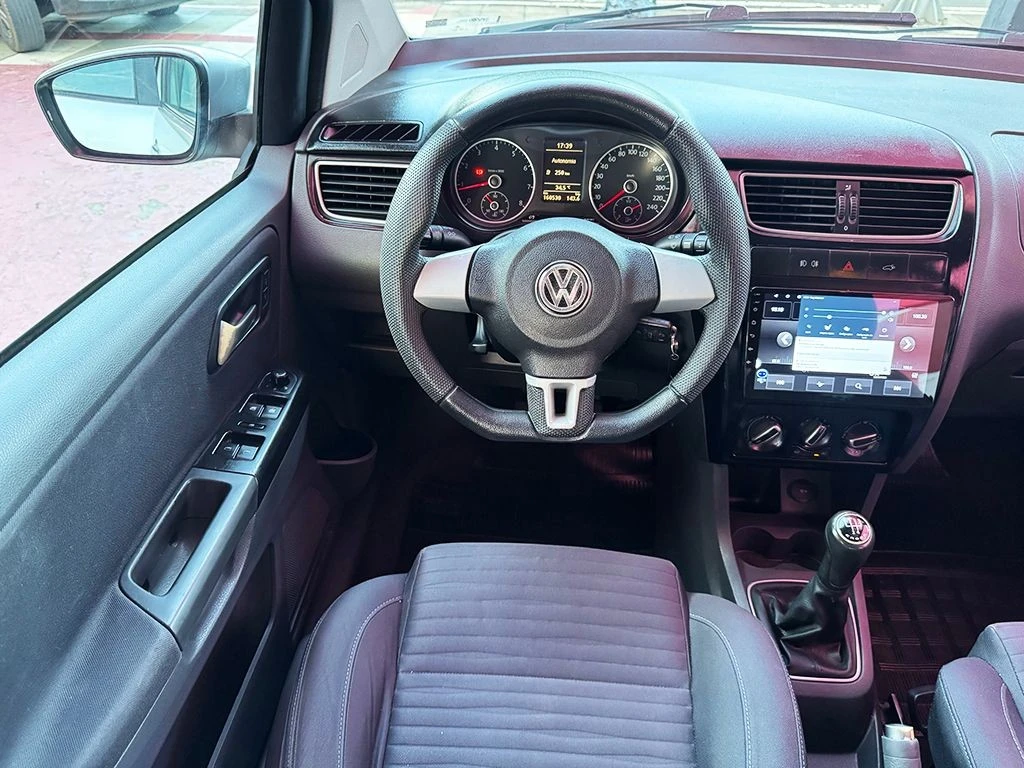 VOLKSWAGEN CROSSFOX