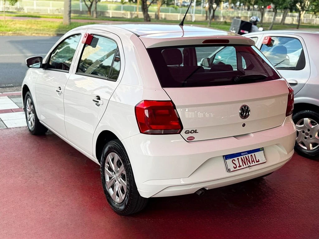 VOLKSWAGEN GOL