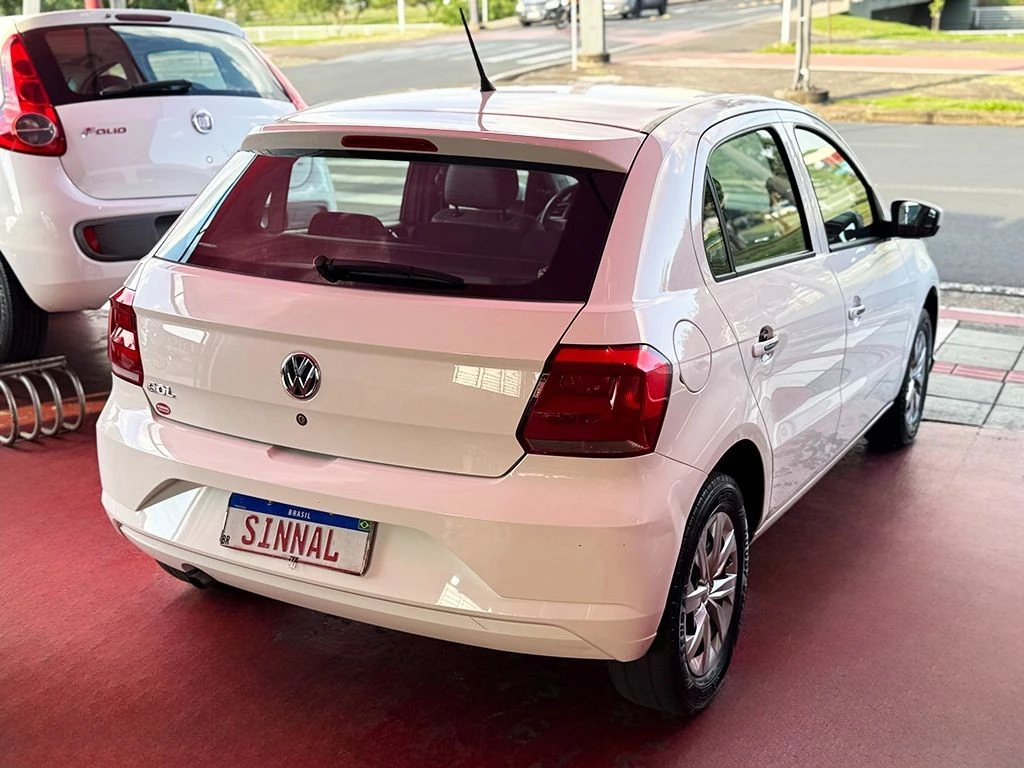 VOLKSWAGEN GOL
