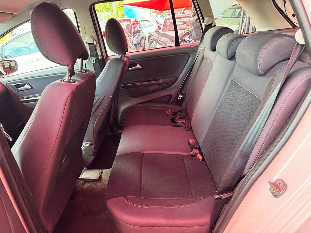 VOLKSWAGEN SPACE CROSS