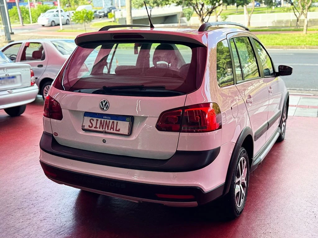 VOLKSWAGEN SPACE CROSS