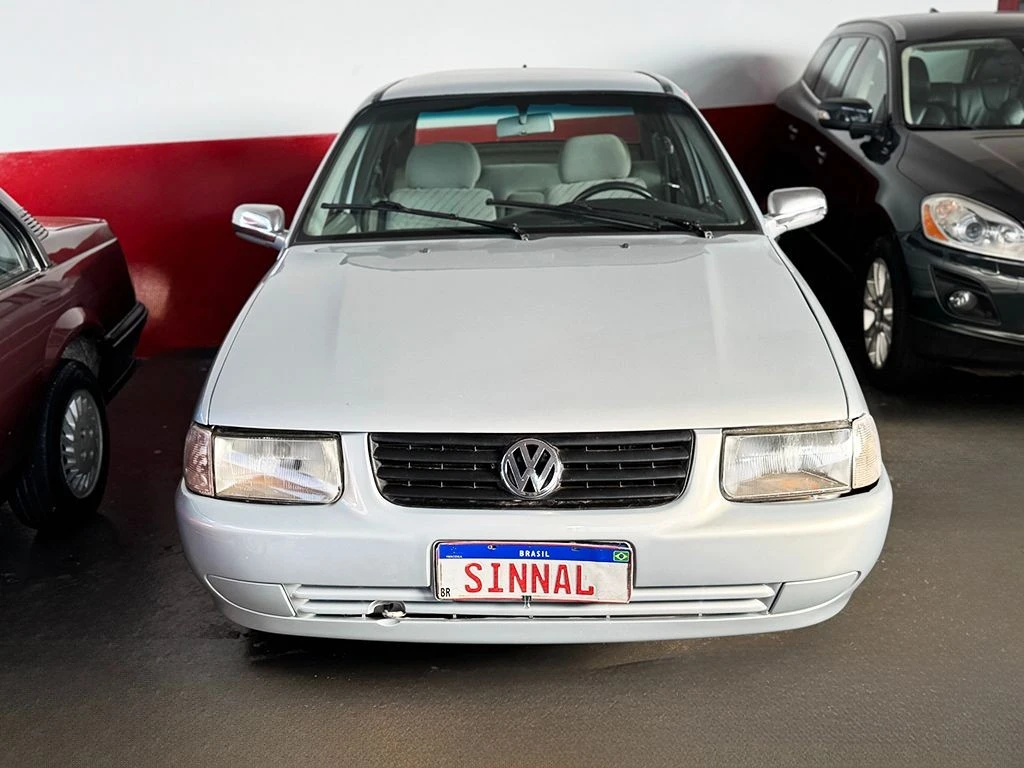 VOLKSWAGEN SANTANA