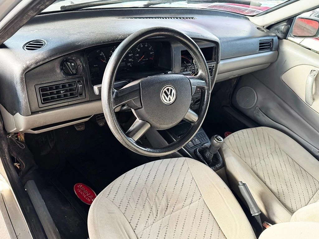 VOLKSWAGEN SANTANA
