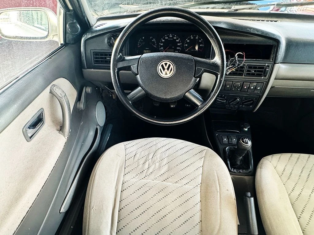 VOLKSWAGEN SANTANA