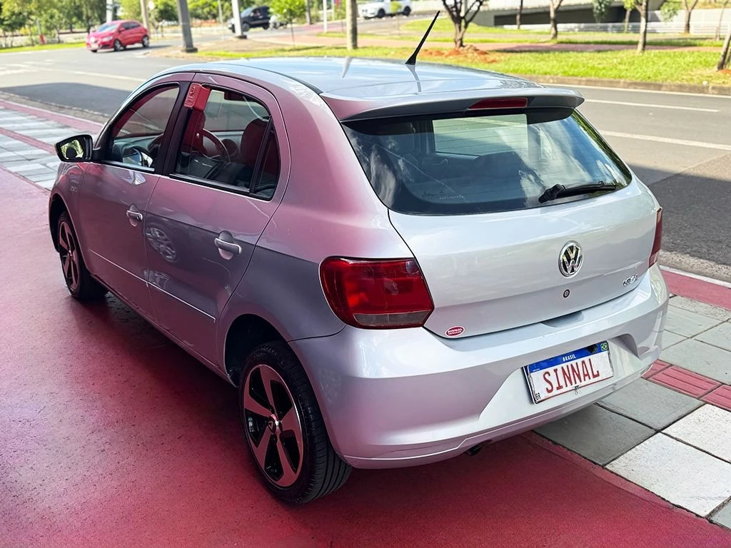 VOLKSWAGEN GOL