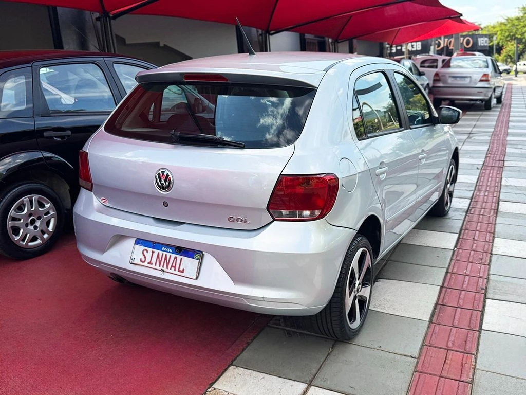 VOLKSWAGEN GOL